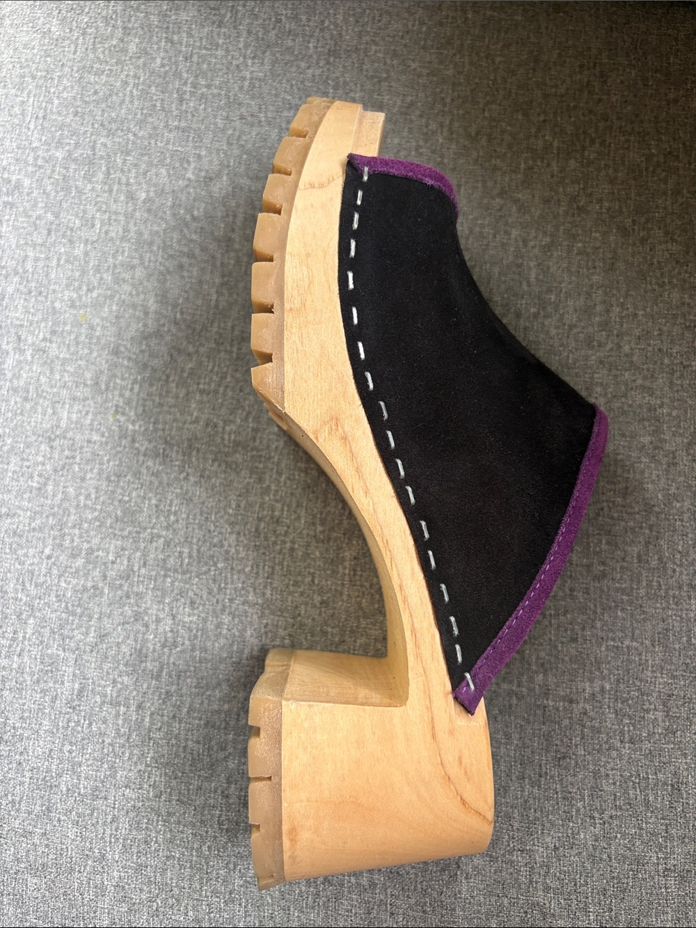 Swedish Hasbeens Piping Clog Black with Purple Trim Size EU 39 / US 8.5 or 9